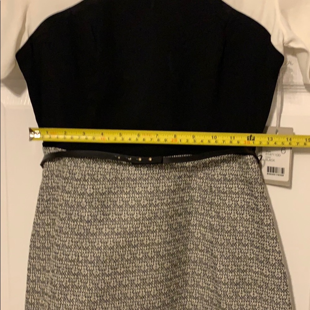 Dress - Picture 2 of 10